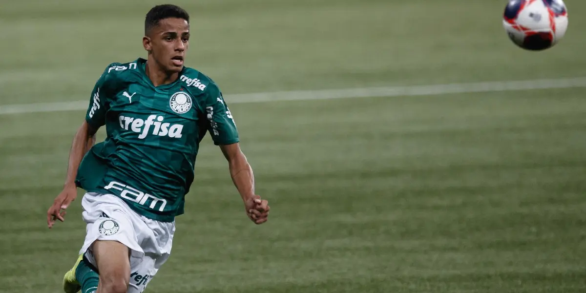 Ajax não desiste de contratar cria da Academia e acena com nova proposta