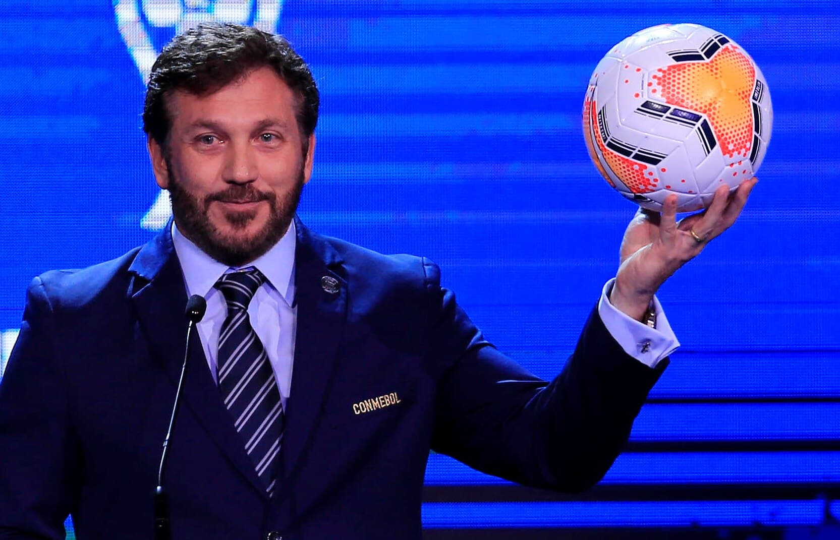Alejandro Domínguez convive com turbulência na presidência da Conmebol desde 2020