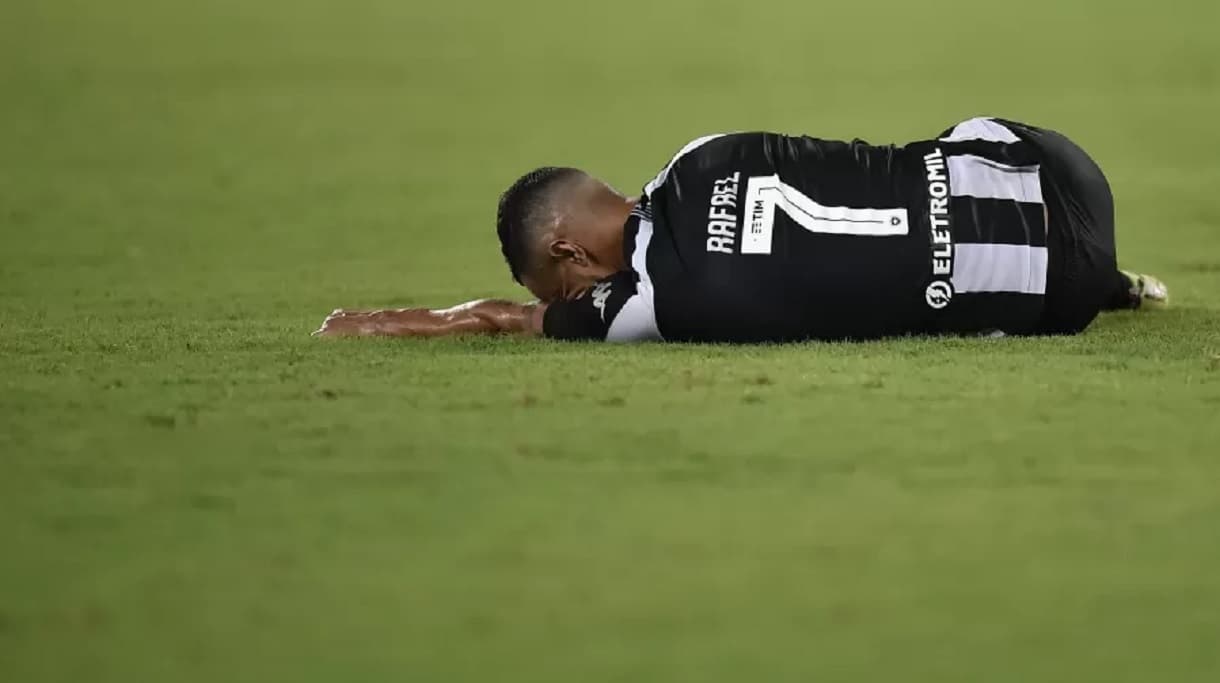 Além de tropeço na estreia, Alvinegro ganha preocupação para o restante da temporada