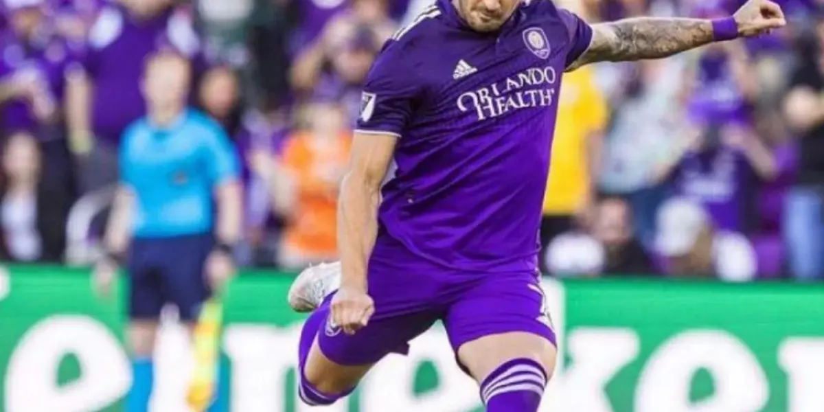 Alexandre Pato quer voltar ao Brasil e clubes já estariam interessados no atacante para 2022