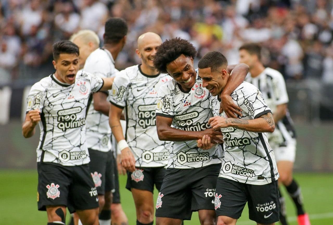Alvinegro paulista quer contratação de centroavante para a vaga deixada por Jô