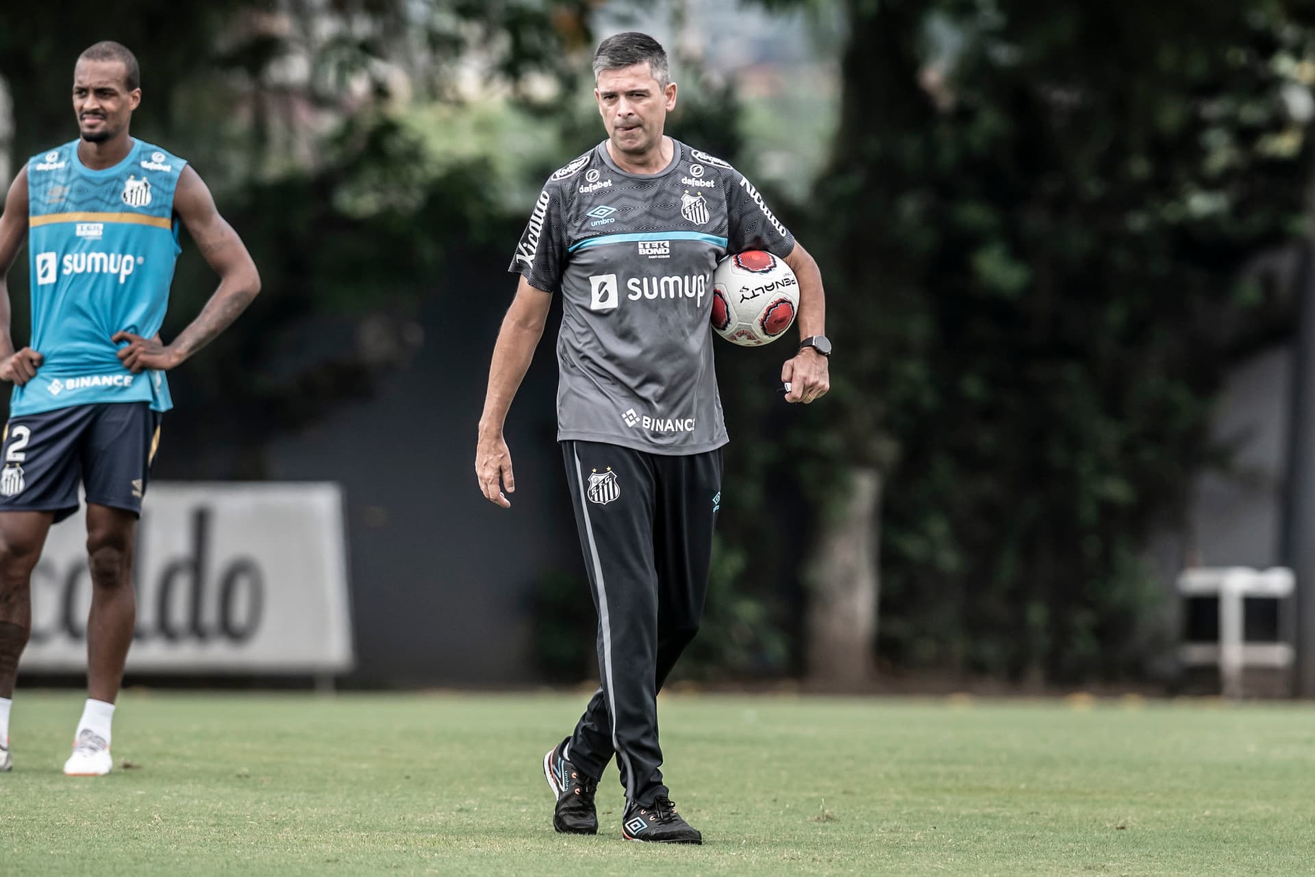 Alvinegro praiano recebe o Botafogo na segunda rodada do Paulistão