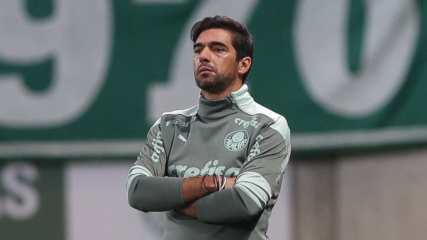 Alviverde precisou apenas da primeira etapa para marcar 3 gols na Ponte Preta e garantir os 3 pontos