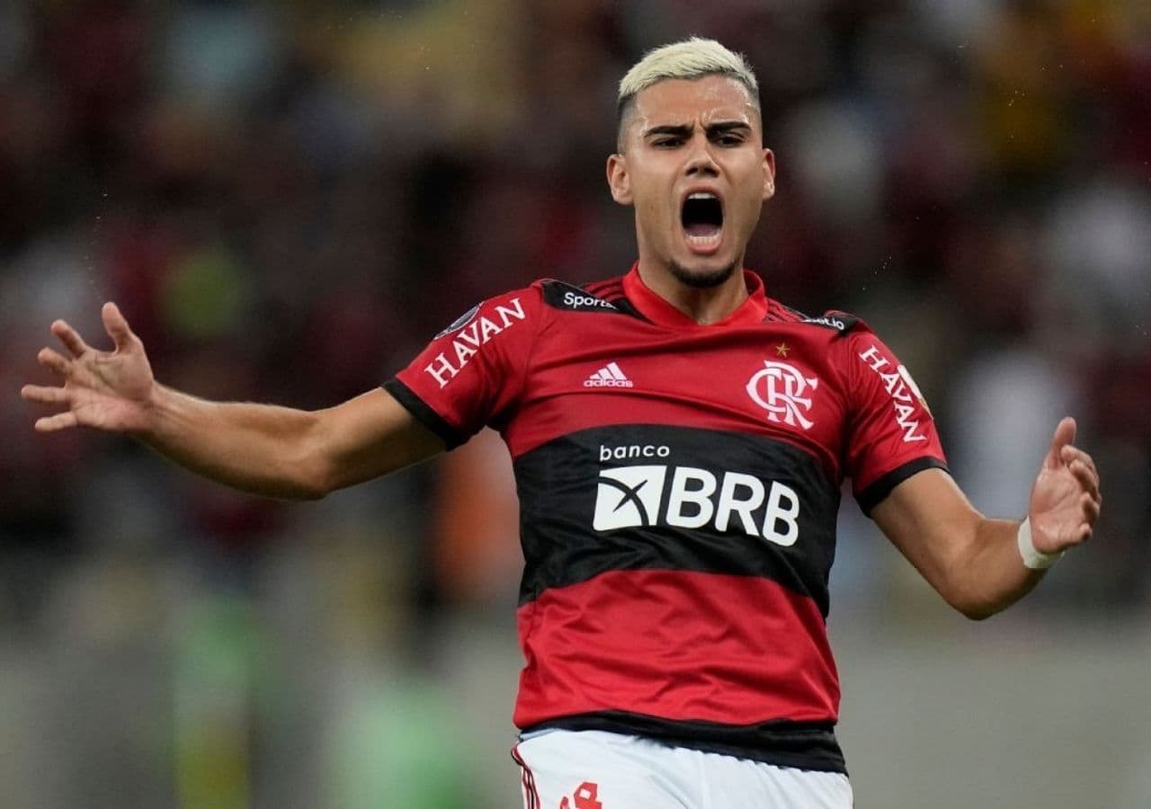 Andreas Pereira encantou os torcedores e Renato Portaluppi no pouco tempo de clube, mas fortuna será necessário para o meia ficar