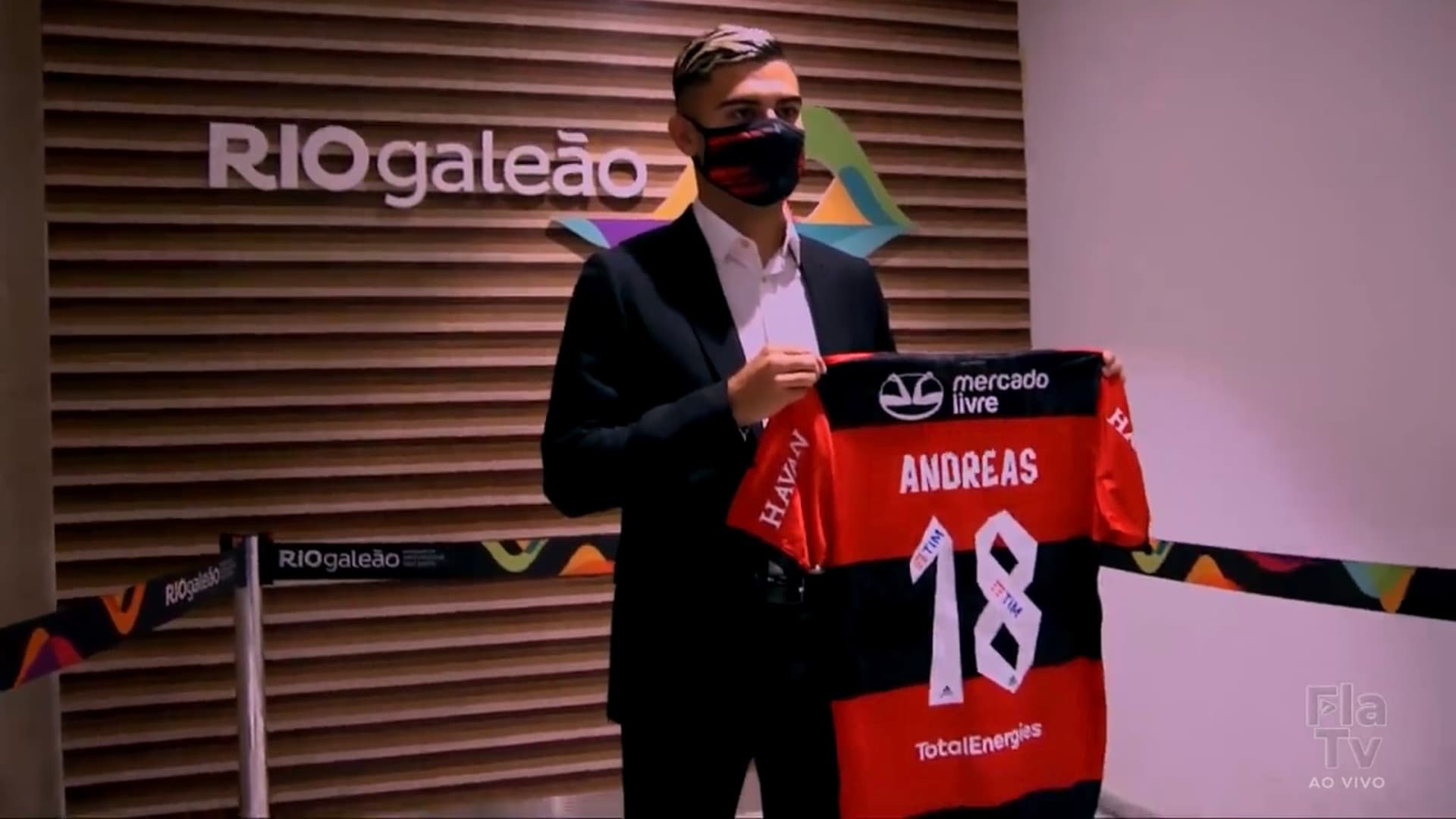 Andreas Pereira foi anunciado oficialmente como novo reforço do Flamengo e utilizará camisa alternativa no Mengão