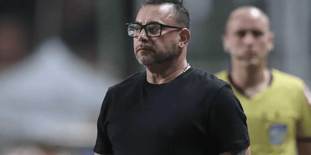 Antigo treinador do clube mineiro foi sondado após os recentes maus resultados do comandante argentino