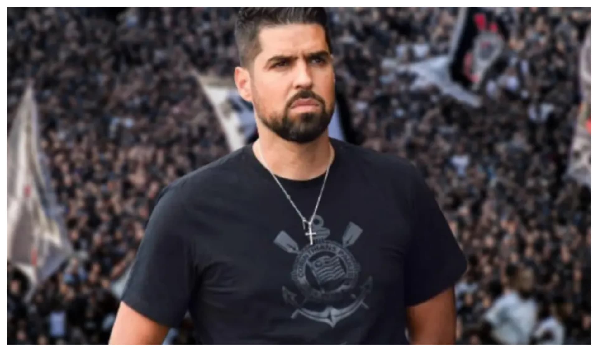 António Oliveira com a camisa do Corinthians