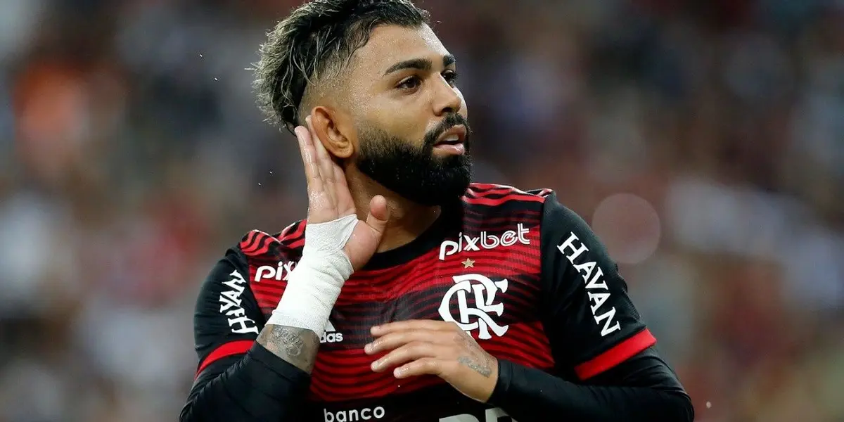 Aos 23 minutos atleta em meio a aplausos e vaias