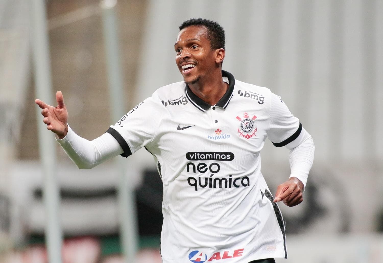 Apesar de desconfiança da torcida, Jô possui respaldo da diretoria