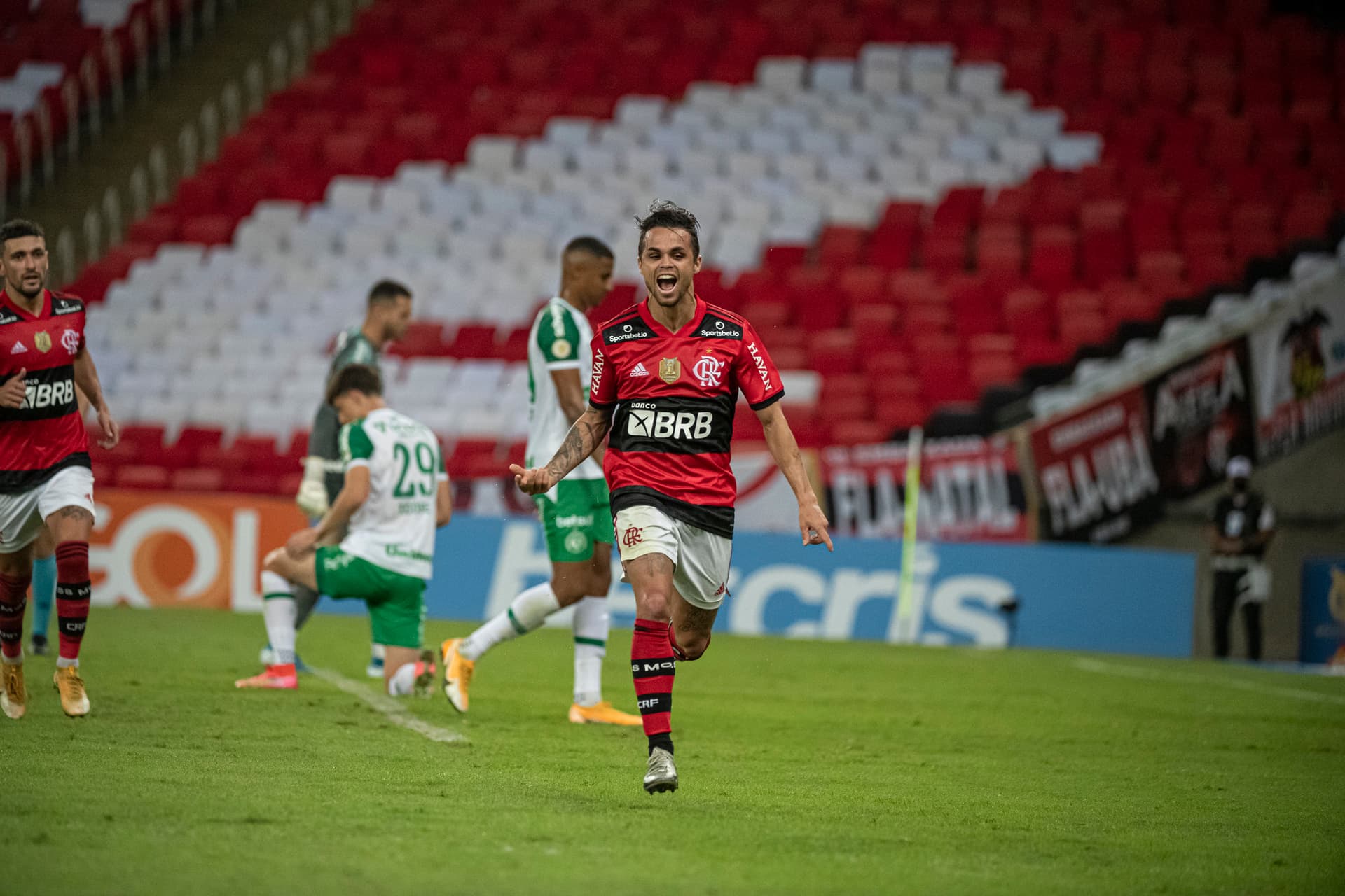 Após assumir vice-liderança, Flamengo busca consolidar ainda mais a perseguição ao líder Atlético-MG; Chapecoense pode ser rebaixada