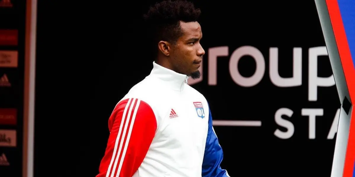 Após “desistência”, Flamengo volta a negociar com Thiago Mendes e dá ultimato em jogador para avançar em sua contratação