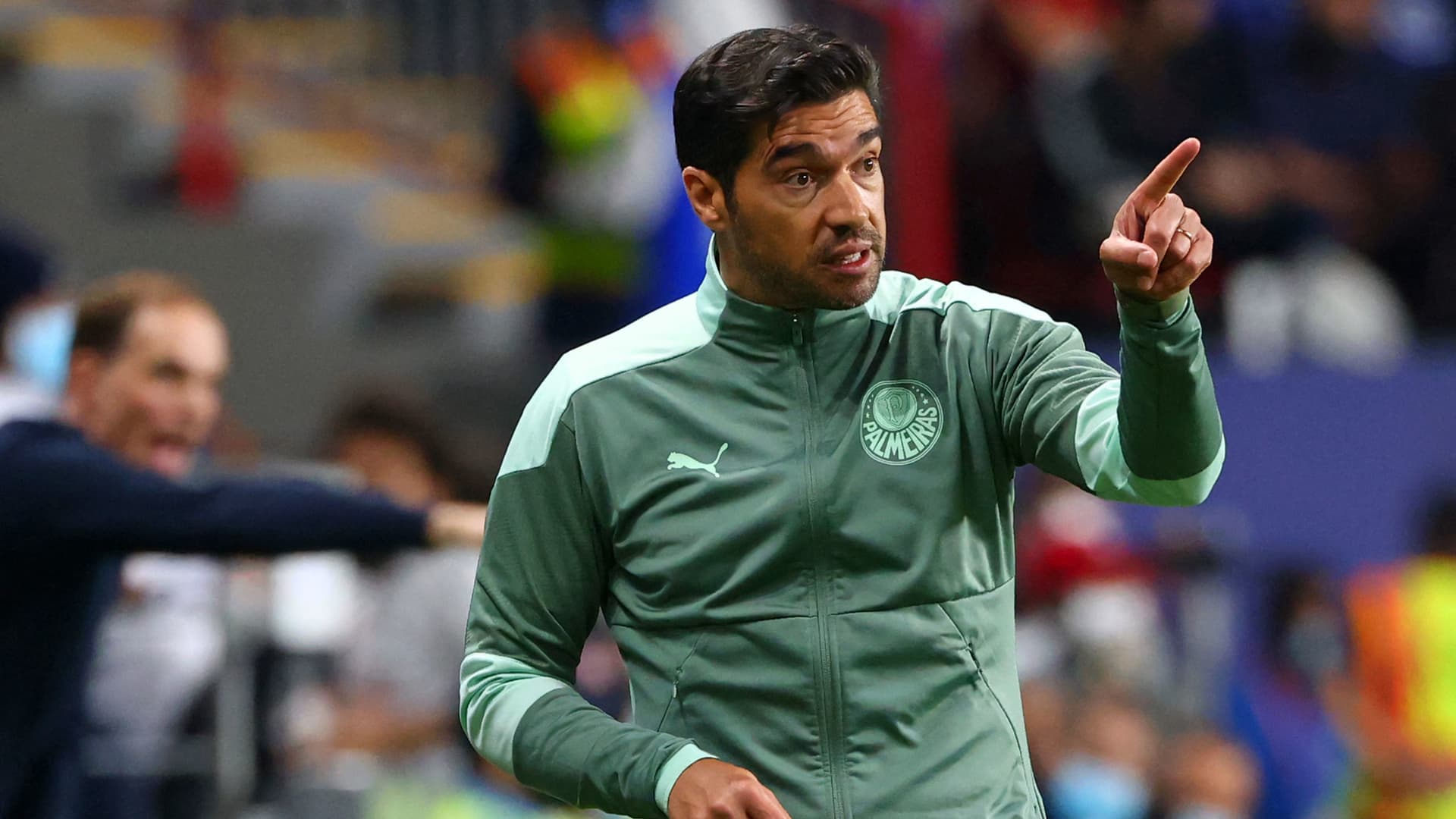Após primeira vitória depois de voltar do Mundial, técnico alviverde concedeu entrevista coletiva