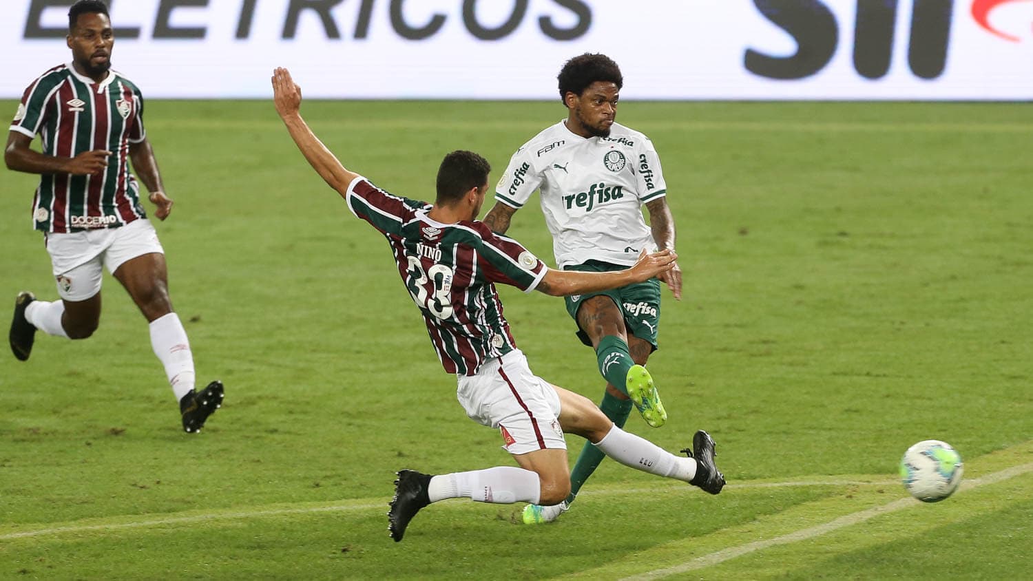 Após vaga nas quartas de final da Libertadores, Palmeiras encara o Fluminense pelo Brasileirão