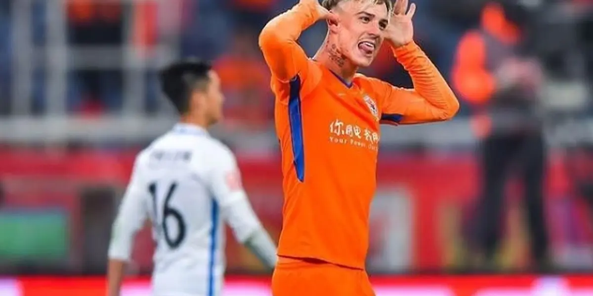 Apresentação de Giuliano entrega chegada de Roger Guedes e até o número que o atacante poderá usar