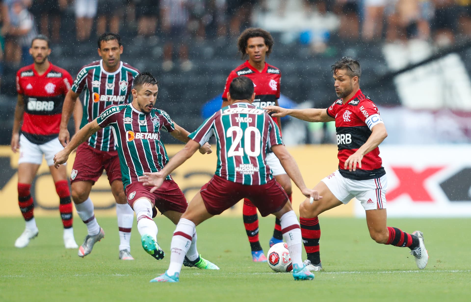 Apresentador Monark defendeu a criação de um partido nazista no Brasil e FERJ decidiu encerrar o vínculo das transmissões do Cariocão