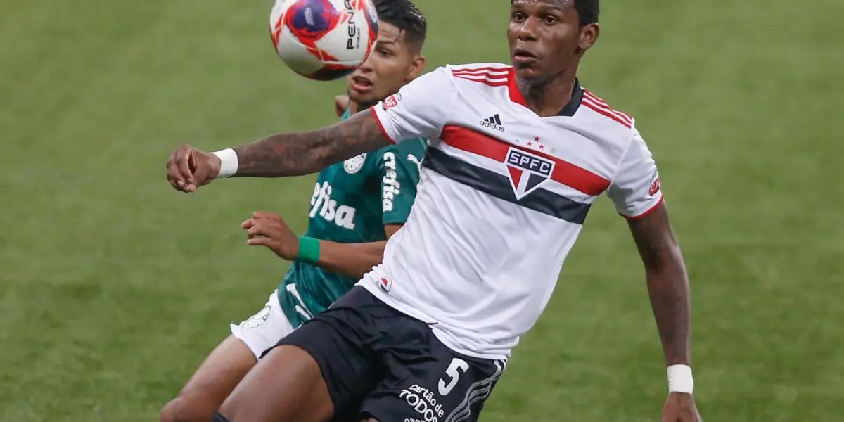 Arboleda foi convocado pelo Equador após polêmica pelo São Paulo