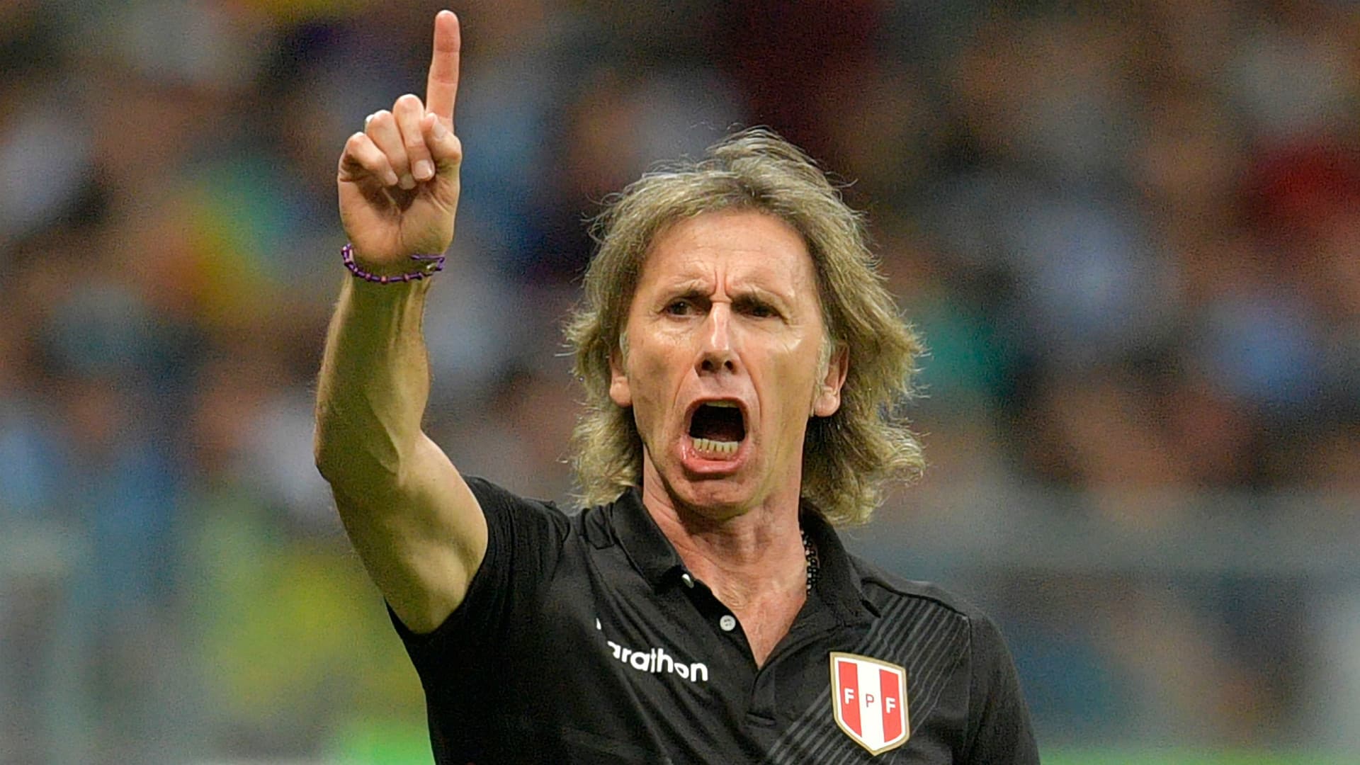 Argentino deixou a seleção peruana depois de anos