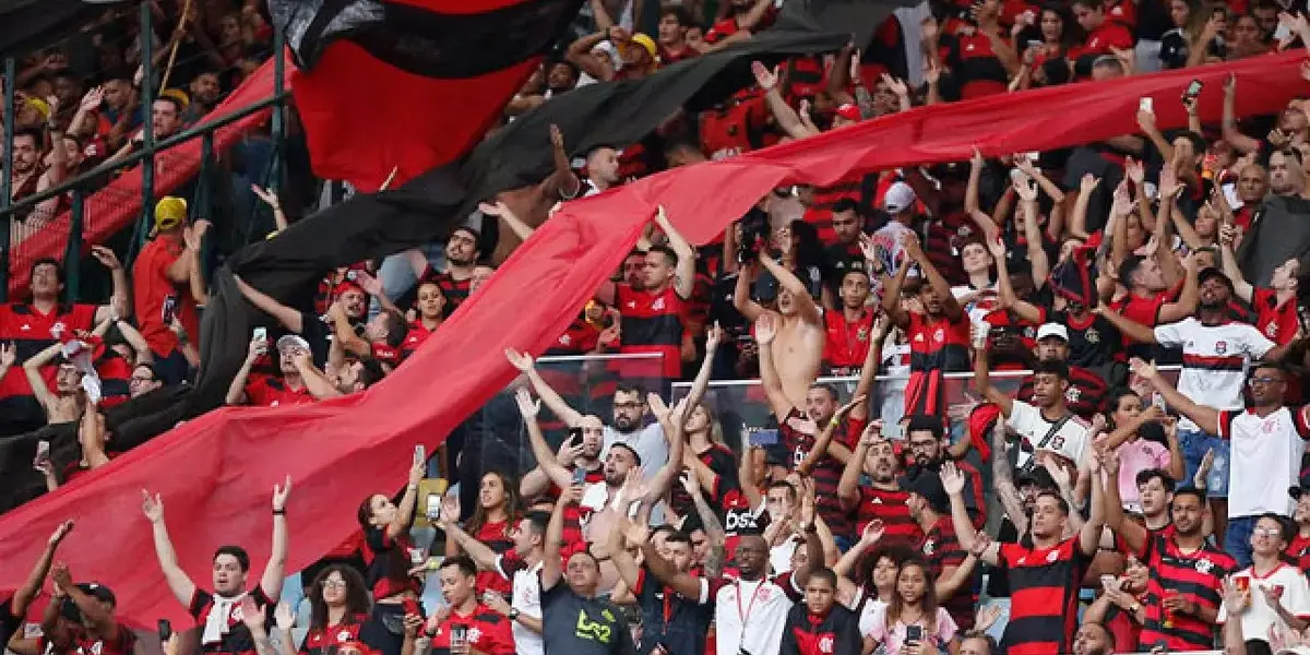 Artilheiro na base como um meia ofensiva, jogador de 18 anos atuou como volante na vitória sobre o Santos, na Vila Belmiro, e recebeu muitos elogios do técnico rubro-negro