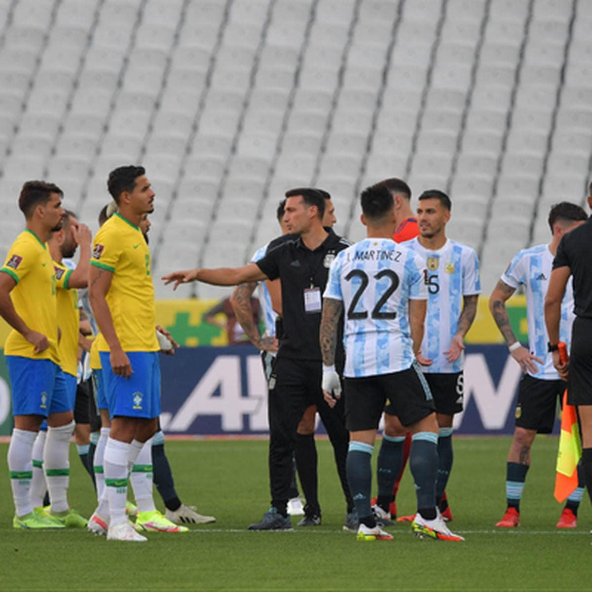 As eliminatórias passaram por uma situação vergonhosa neste novo dia na partida mais esperada da data