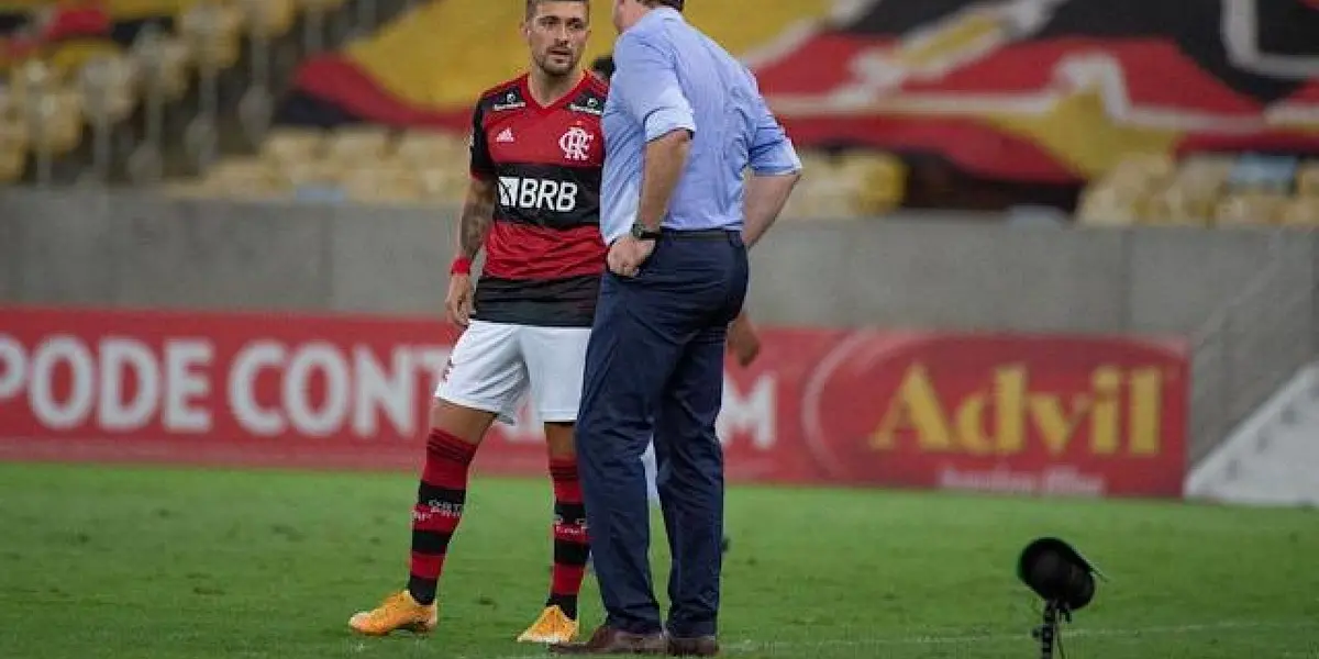 As palavras de Arrascaeta ofenderam o técnico Rogério Ceni