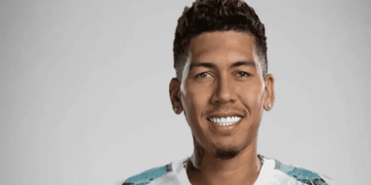 Atacante brasileiro brilha na partida com a camisa do Al-Ahli