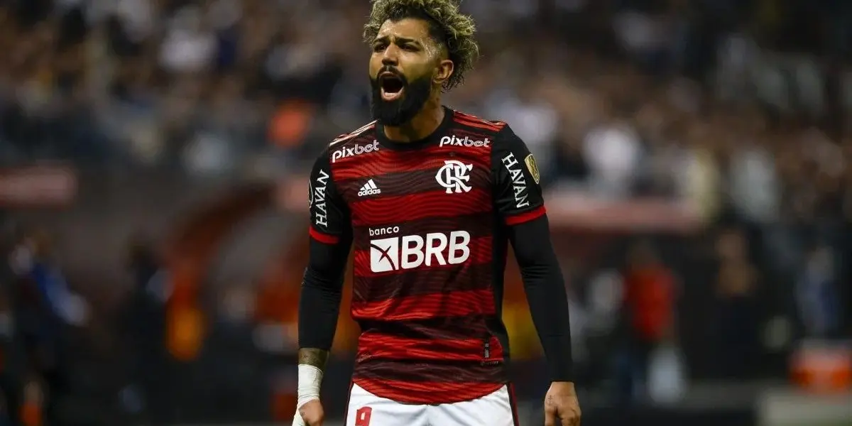 Atacante cedeu entrevista e comentou sobre o ataque rubro-negro