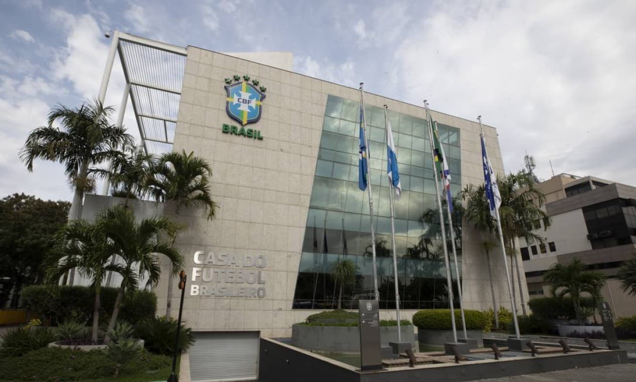 Atacante defendeu o Palmeiras e se transferiu recentemente