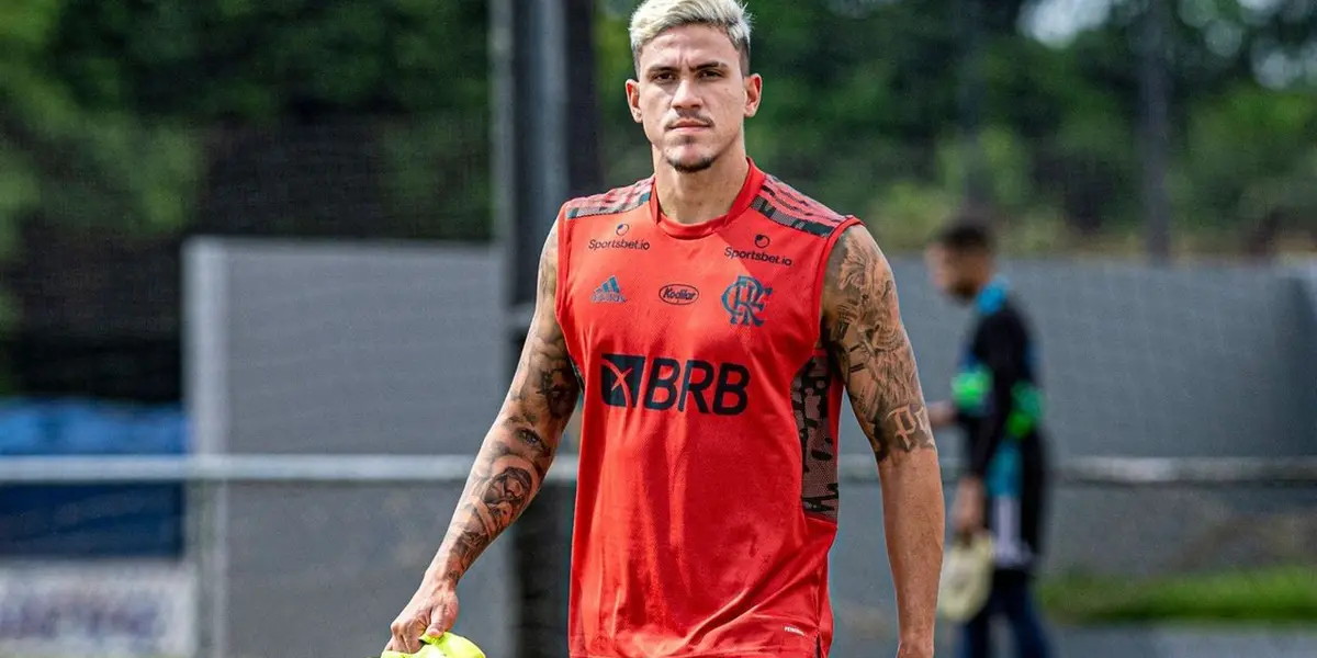 Atacante do Flamengo está com situação turbulenta no clube rubro-negro e é especulado no Benfica