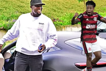 Atacante do Flamengo foi eleito "Rei da América" durante passagem pelo Santos