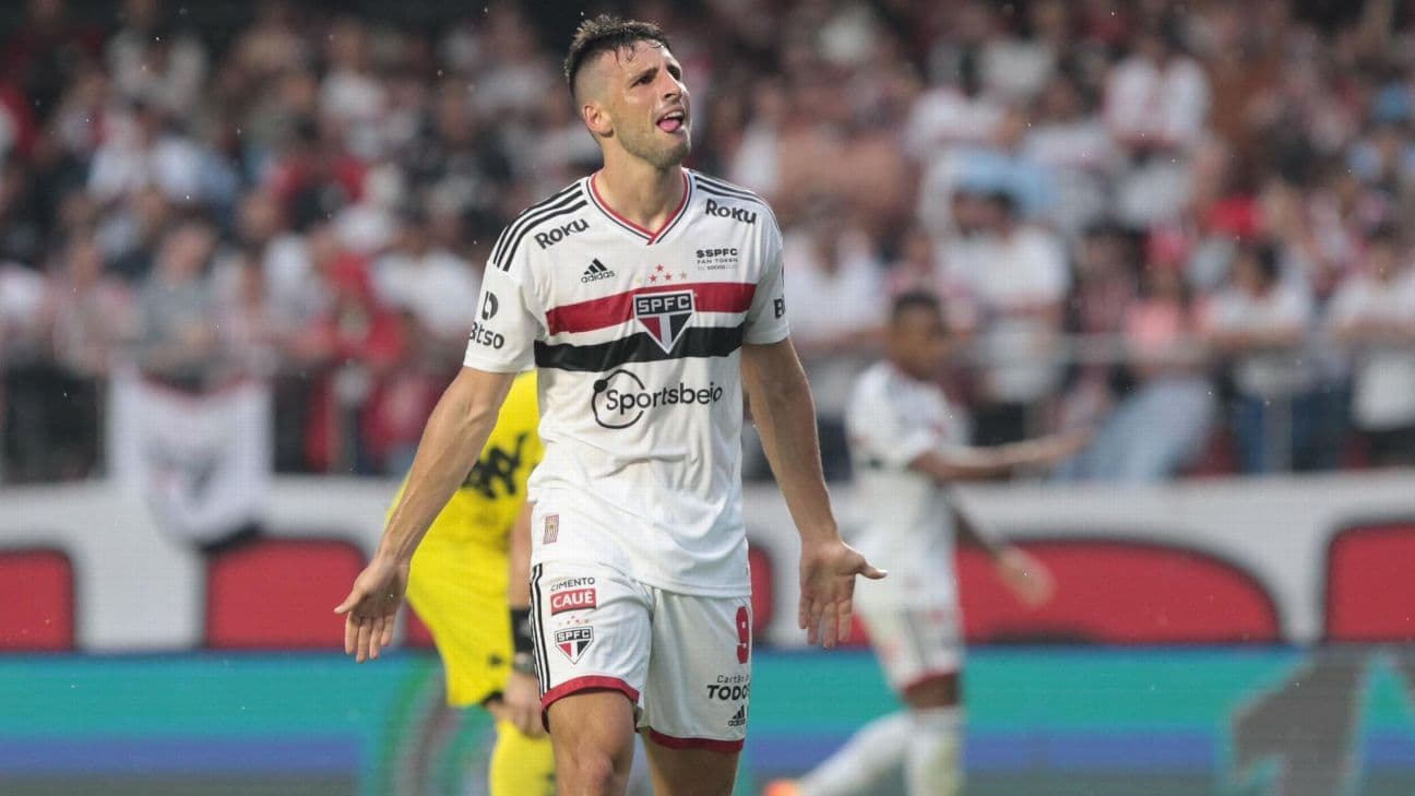Atacante do São Paulo danificou celular de atleta da base do Palmeiras