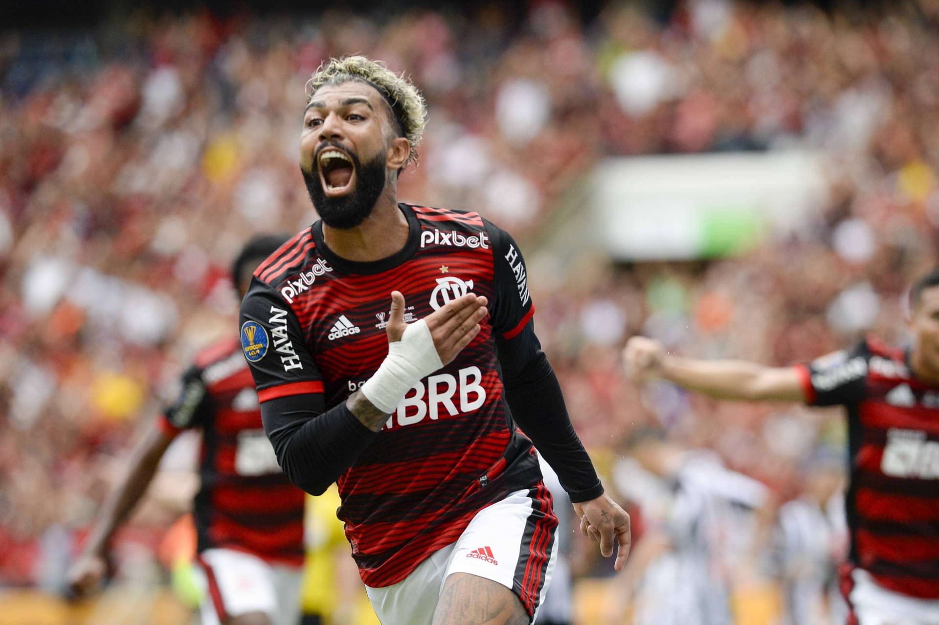 Atacante foi questionado por ação após o jogo, que terminou com derrota do Flamengo nos pênaltis