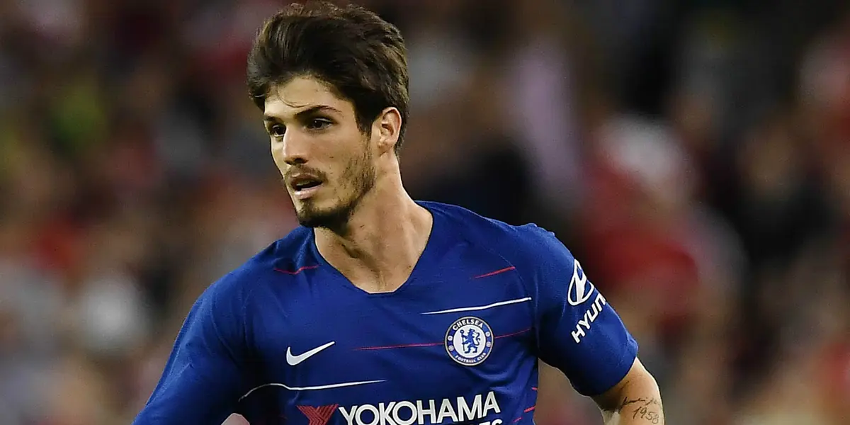 Atacante Lucas Piazon, ex-Chelsea, é o novo jogador do glorioso