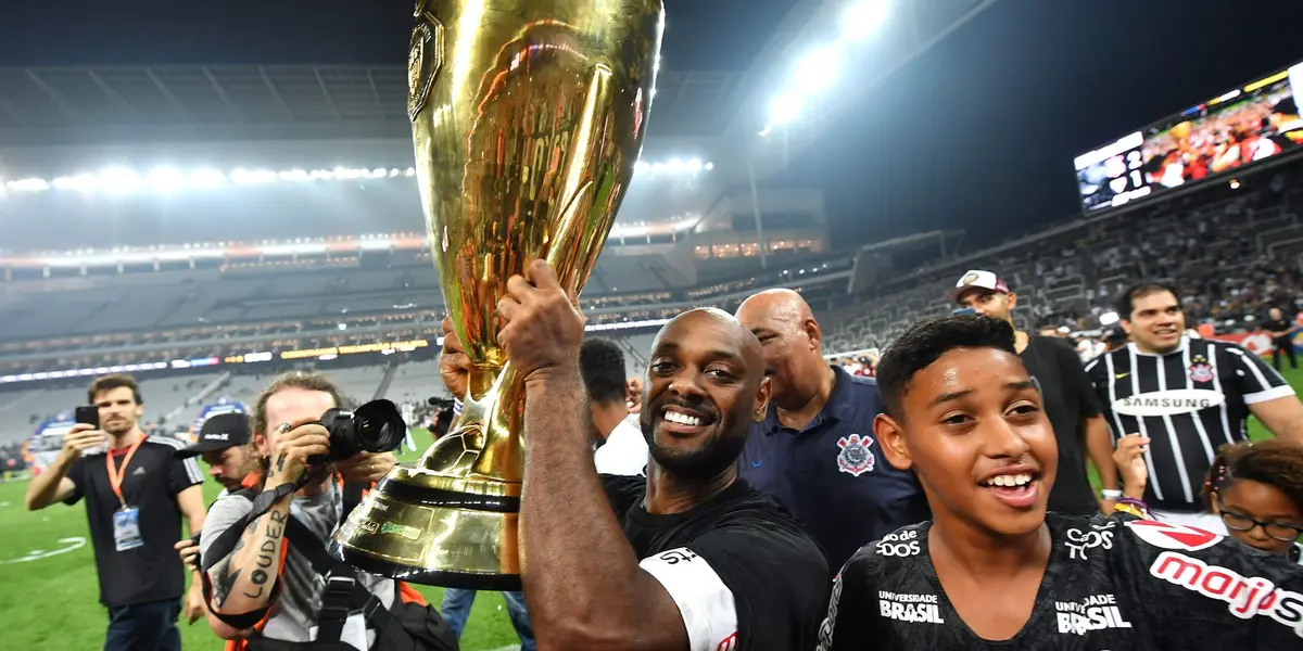 Atacante marcou história no alvinegro paulista mesmo tendo sido torcedor do rubro-negro