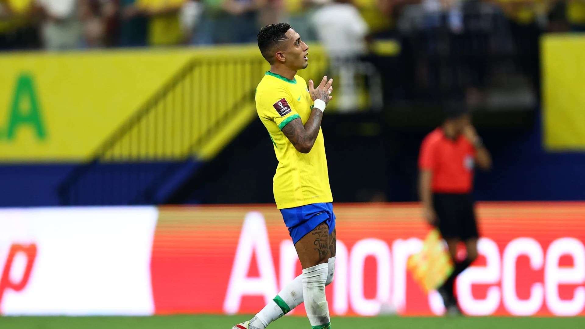Atacante não deve permanecer no Leeds United