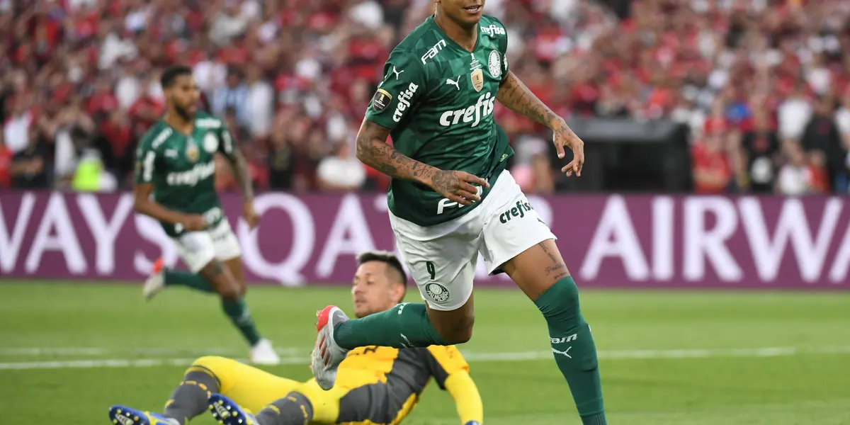Atacante revelou mágoa com saída do Palmeiras e expôs verdade