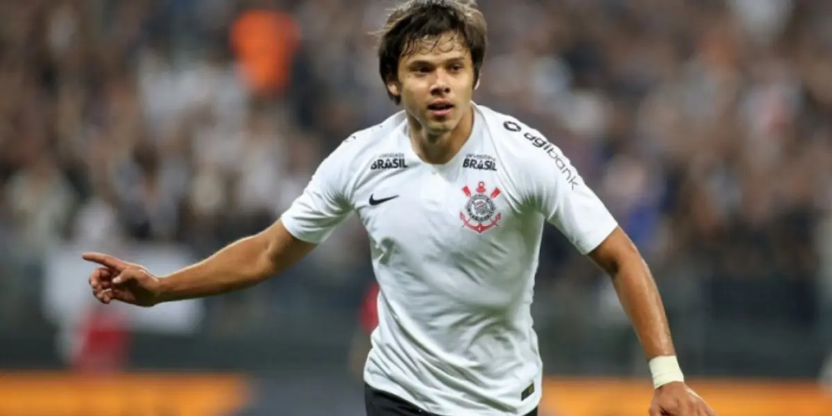 Atacante saiu do Timão em 2018