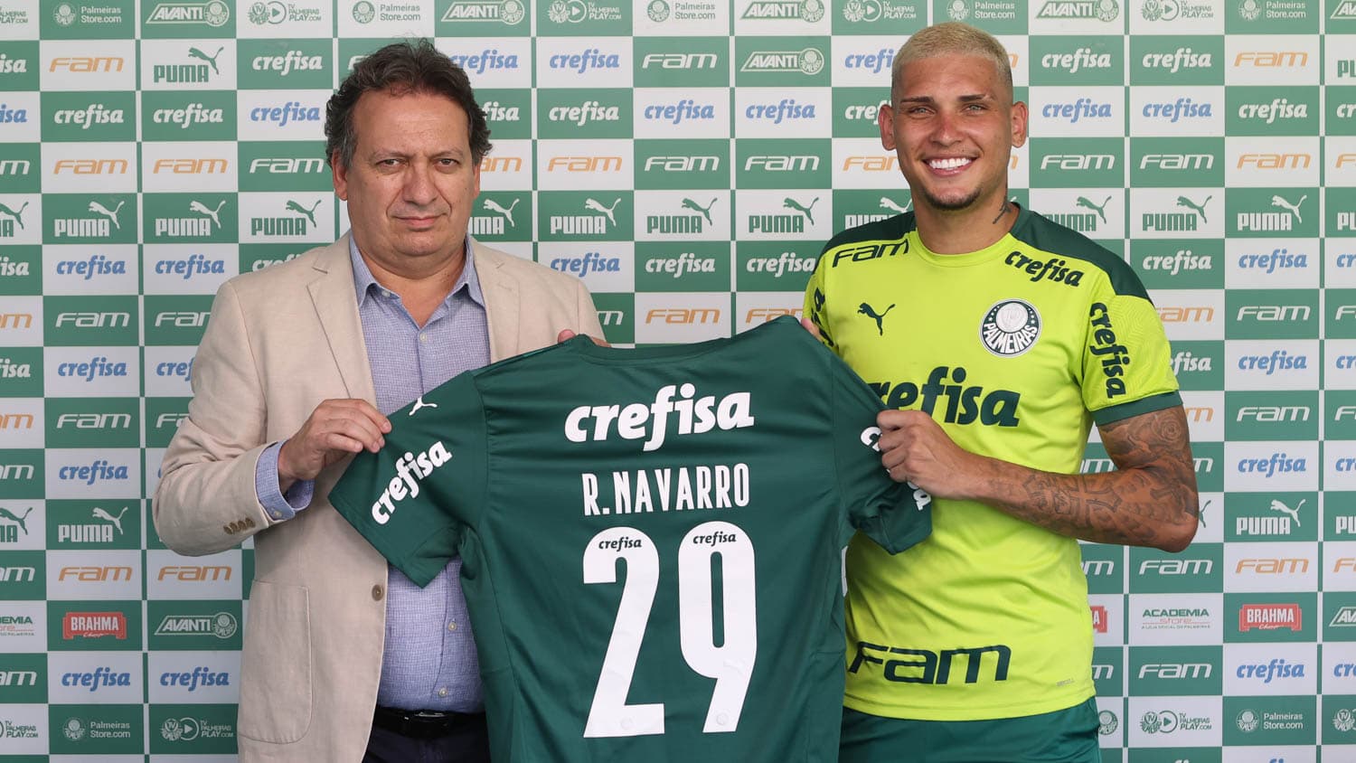 Atacante tem início difícil no clube paulista