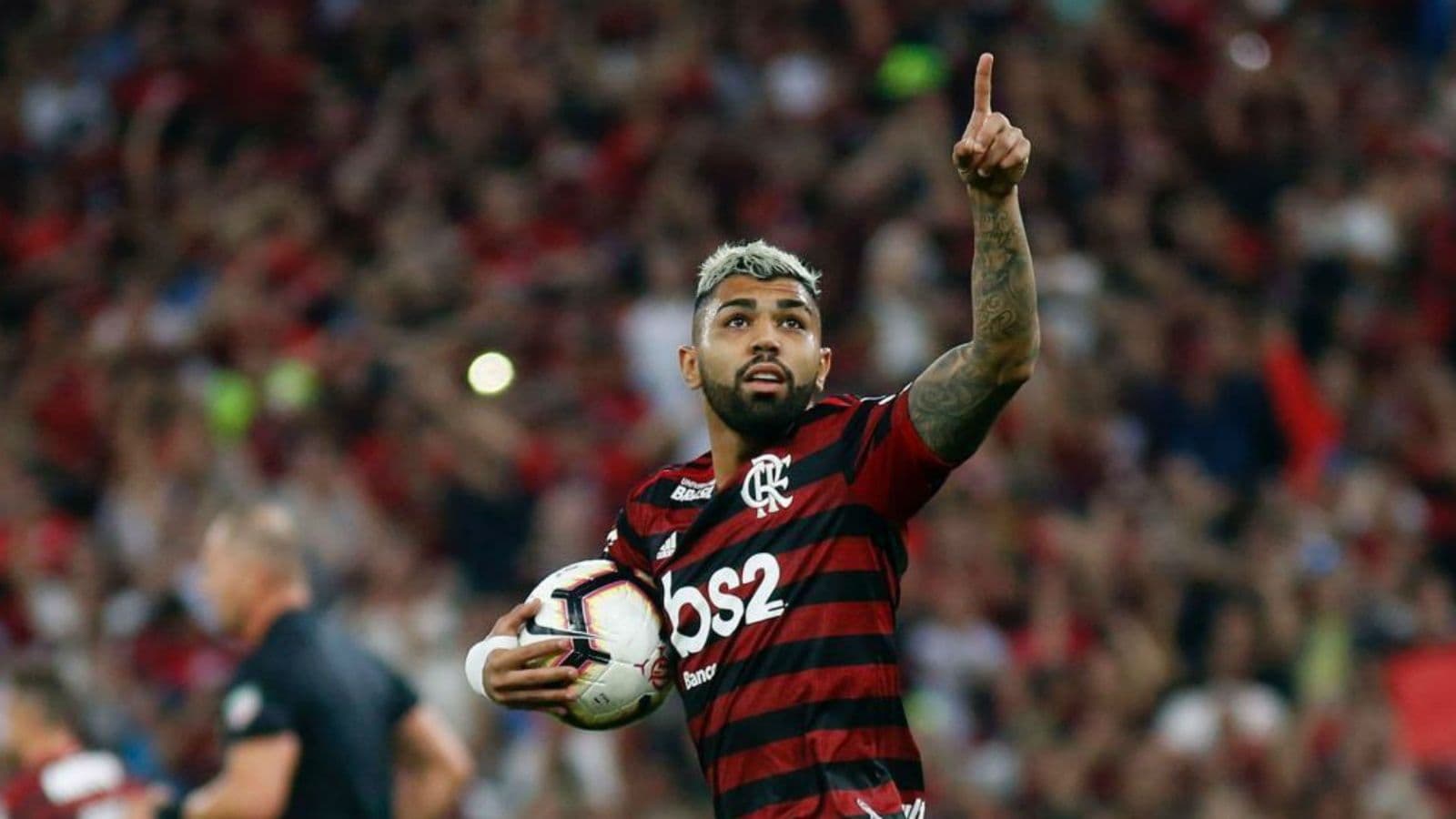 Atacante tem um dos maiores salários do futebol brasileiro