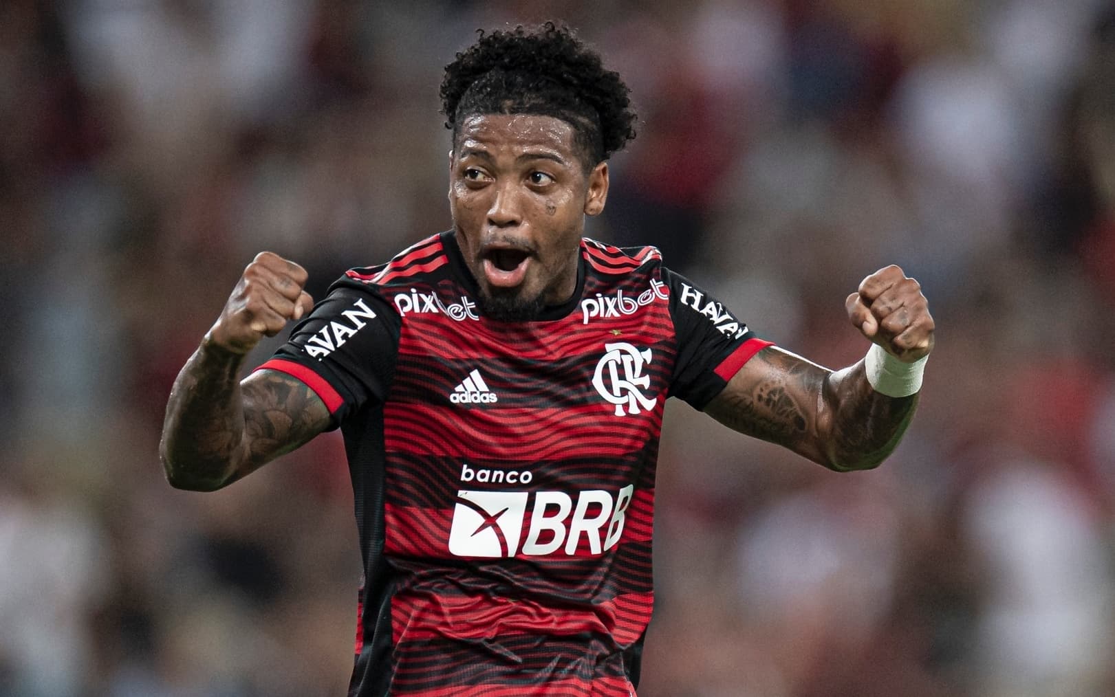 Atacante vem sendo criticado pela torcida rubro-negra nos jogos em que tem entrado