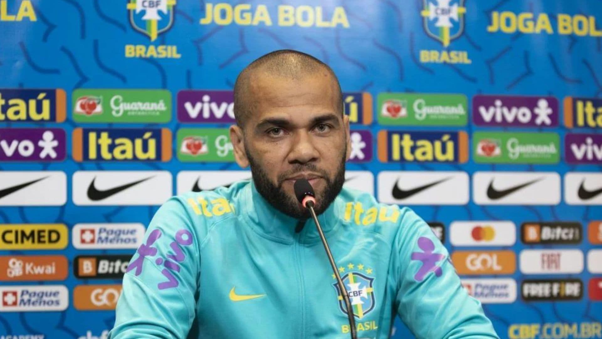 Atendendo a pedidos da imprensa, Cristobal Martell respondeu sobre perguntas do caso Dani Alves