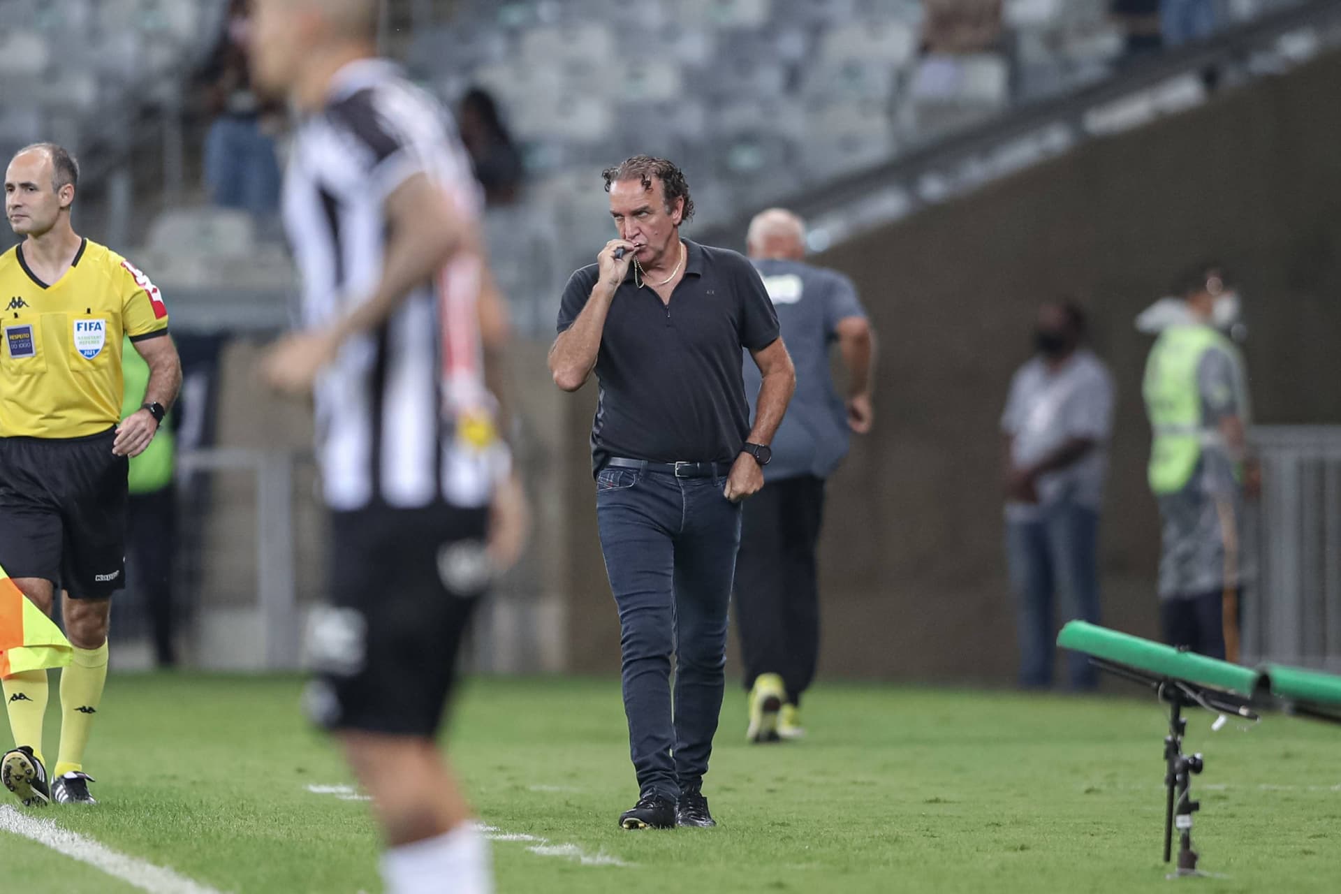 Atlético-MG faz primeiro jogo após polêmica eliminação da Copa Libertadores 2021 e Cuca desabafa