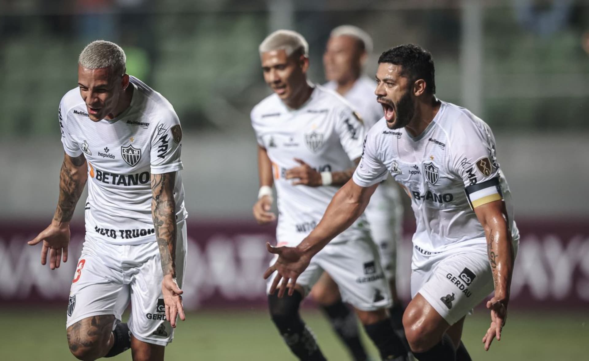 Atlético venceu por 2x1 o Coelho