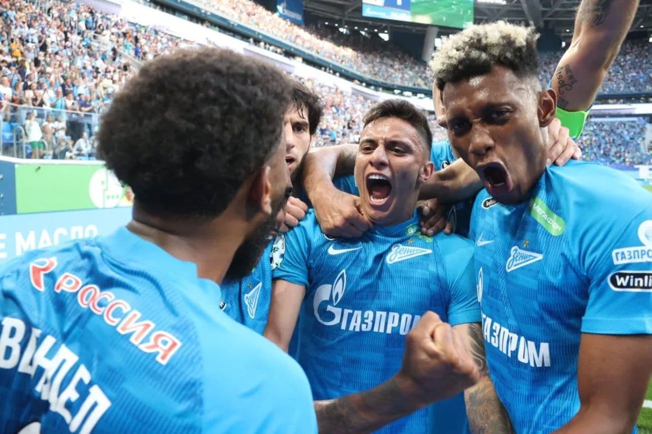 Atualmente no Zenit, Mantuan pode retornar ao Timão a partir julho