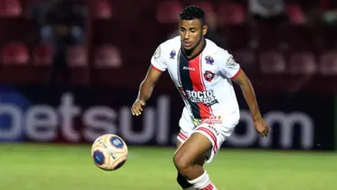 Atuou na base do Palmeiras e agora se destaca no Campeonato Carioca