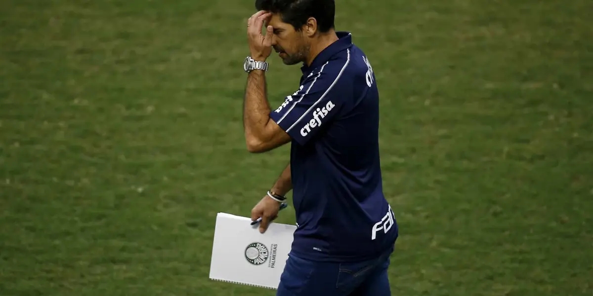 Auditores do STJD lembraram dos vários cartões que o técnico levou em 5 meses pelo Palmeiras 