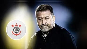 Augusto Melo e o escudo do Corinthians