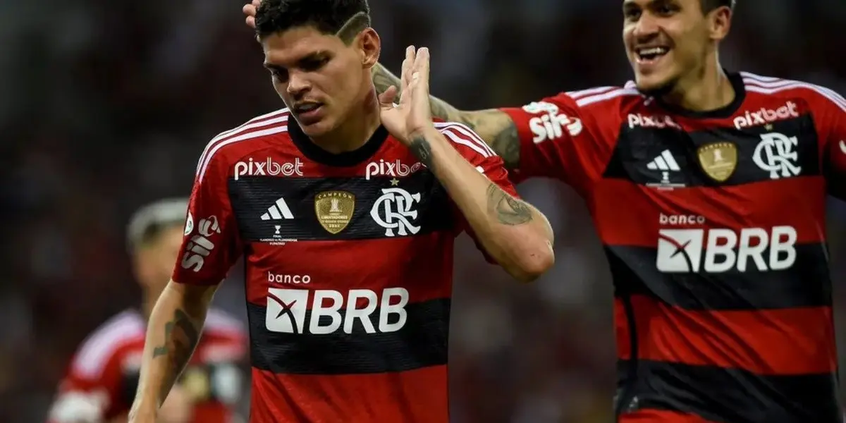 Ayrton Lucas foi convocado pela primeira vez