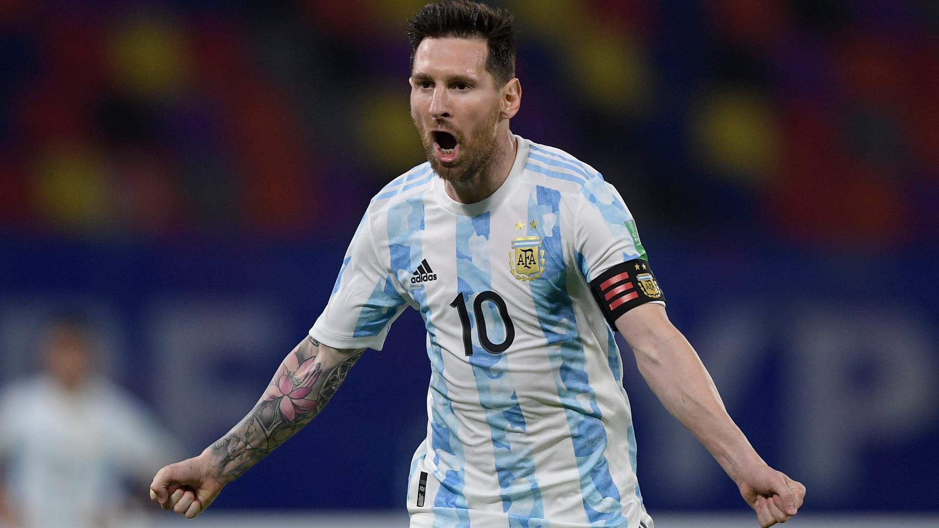 Barcelona anunciou oficialmente a saída de Lionel Messi, mesmo após muitas tratativas para renovação de vínculo e acerto entre o jogador e o clube
