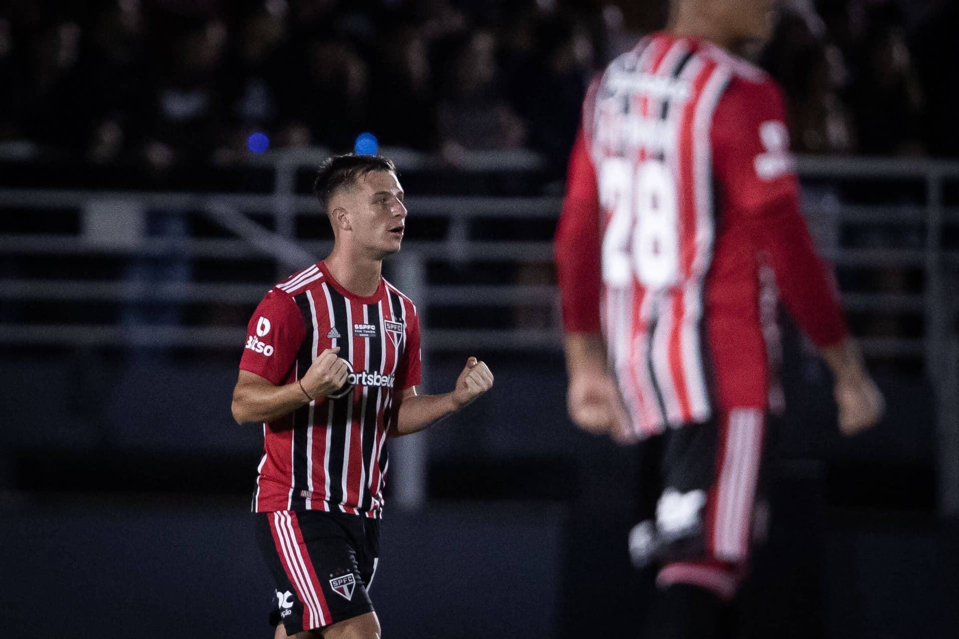 Bastidores: Julio Casares, presidente do São Paulo Futebol Clube, liderou uma briga nos vestiários que trouxe a vitória contra o São Bento, pelo Paulistão 2023