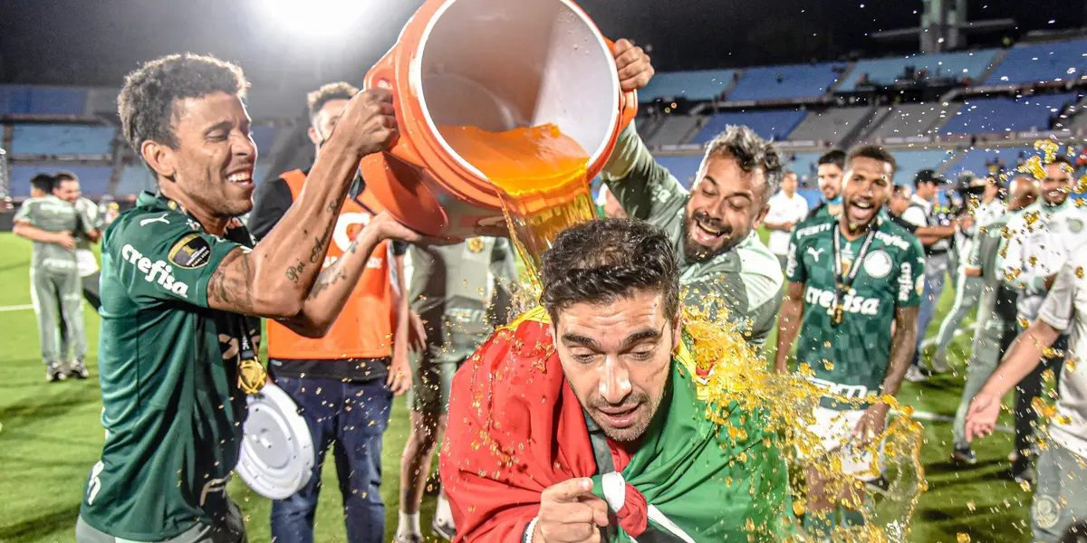 Bicampeão da Libertadores em 2021, Abel Ferreira ainda não sabe se seguirá no Palmeiras